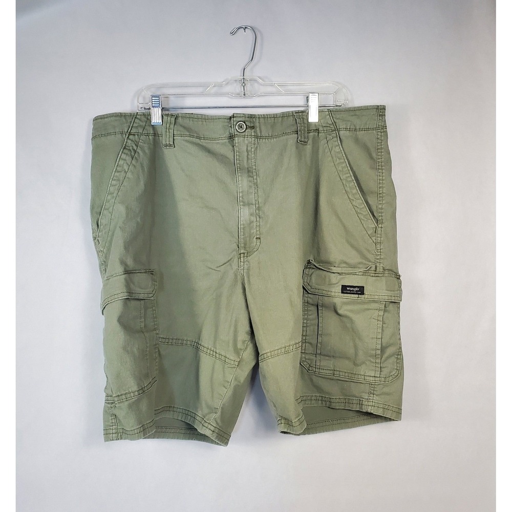 Wrangler Mens Relaxed Fit Cargo Shorts Olive Green Cotton Size 40 10in Inseam